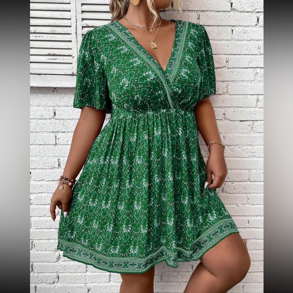 Boho plus size floral print butterfly sleeve dress red - Picture 8 of 10